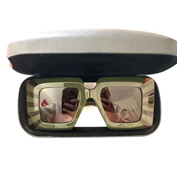 LOEWE Anagram‎ Square Sunglasses w Case NEW NWOT main image 5